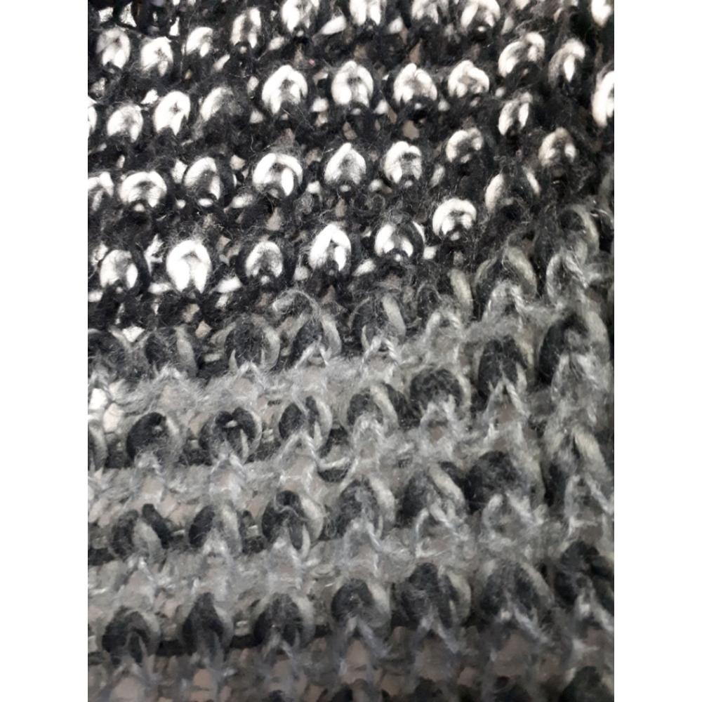 โ๏ธ knit Infinity scarf โ๏ธ - Picture 3 of 3